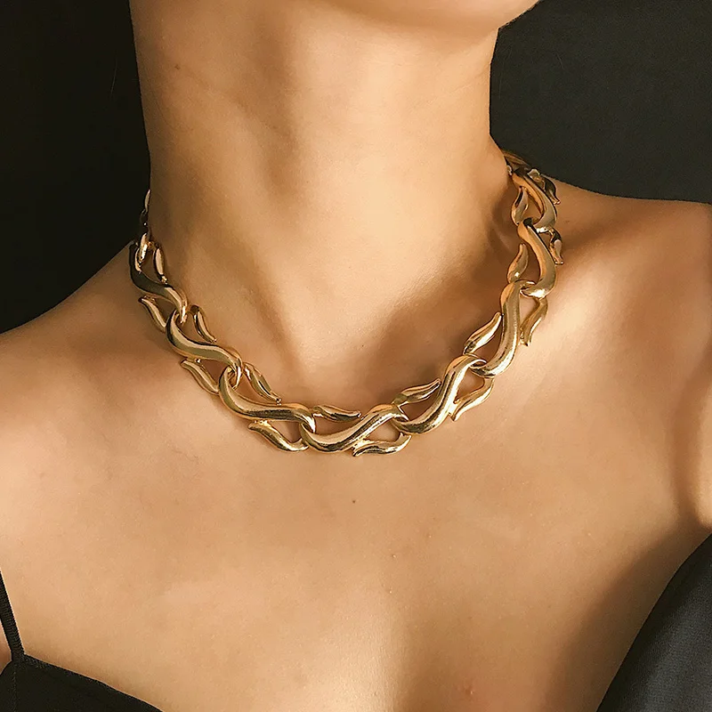 Short Clavicle Necklace Sexy Alloy S Buckle Punk Metal Chain Fashion Simple Personality Exaggerated Necklace Clavicular Chain
Short Clavicle Necklace Sexy Alloy S Buckle Punk Metal Chain Fashion Simple Personality Exaggerated Necklace Clavicular Chain