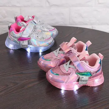 Fashion Children's Air Mesh Sneakers Casual Breathable Splice Soft LED Light Sports Shoes For Girls Kid Shining Net Fabric Flats 
Fashion Children's Air Mesh Sneakers Casual Breathable Splice Soft LED Light Sports Shoes For Girls Kid Shining Net Fabric Flats