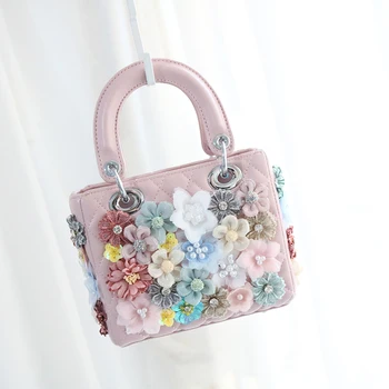 Fashion Women Artificial Flower Handbag Argyle Pattern PU Leather Crossbody Shoulder Bag Pearl Diamond Crystal Studded Purse 
Fashion Women Artificial Flower Handbag Argyle Pattern PU Leather Crossbody Shoulder Bag Pearl Diamond Crystal Studded Purse