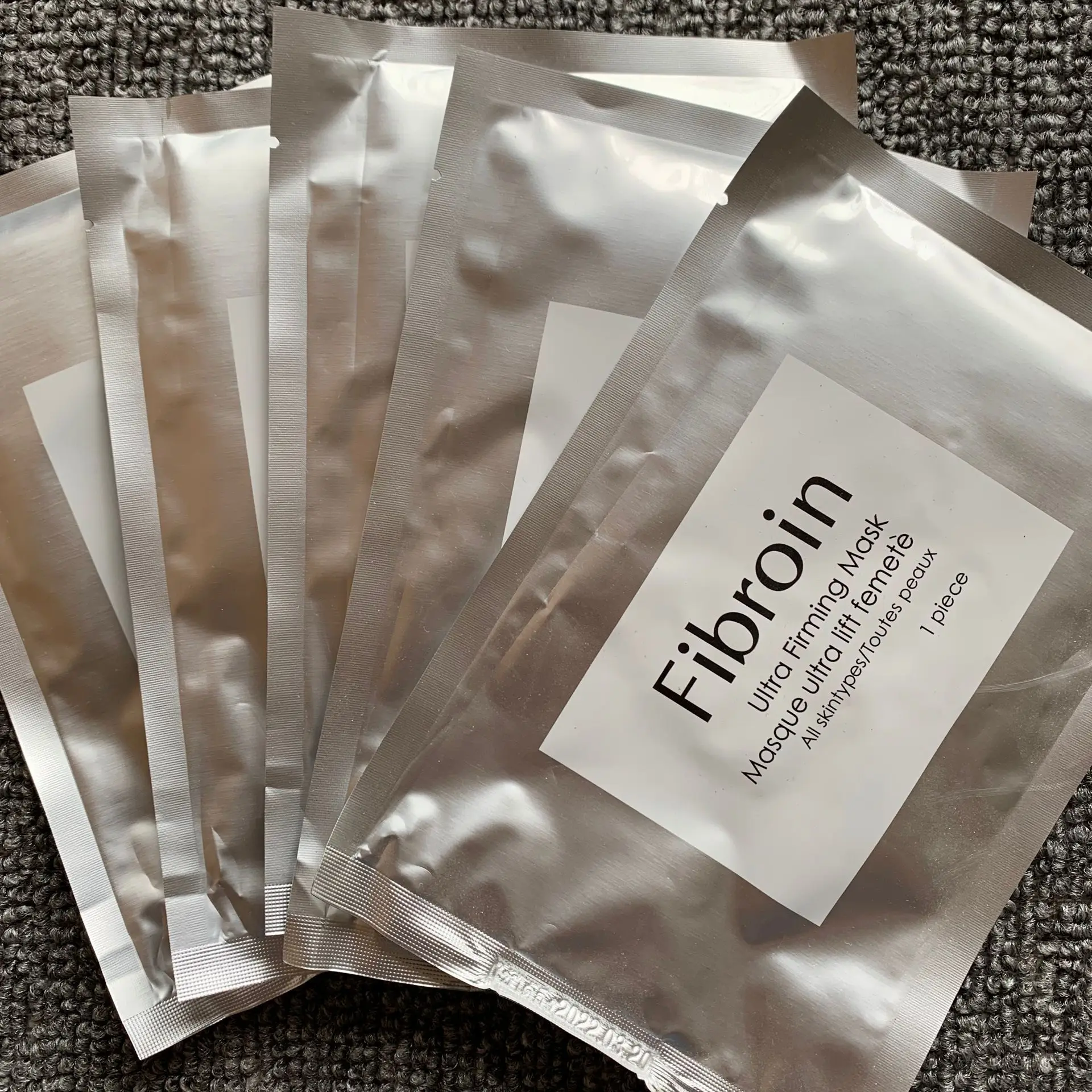 NEW High Quality Facial Mask Film Whitening Hydrating Skin Mask Fibroin Ultra Firming Mask 5 pacs
NEW High Quality Facial Mask Film Whitening Hydrating Skin Mask Fibroin Ultra Firming Mask 5 pacs