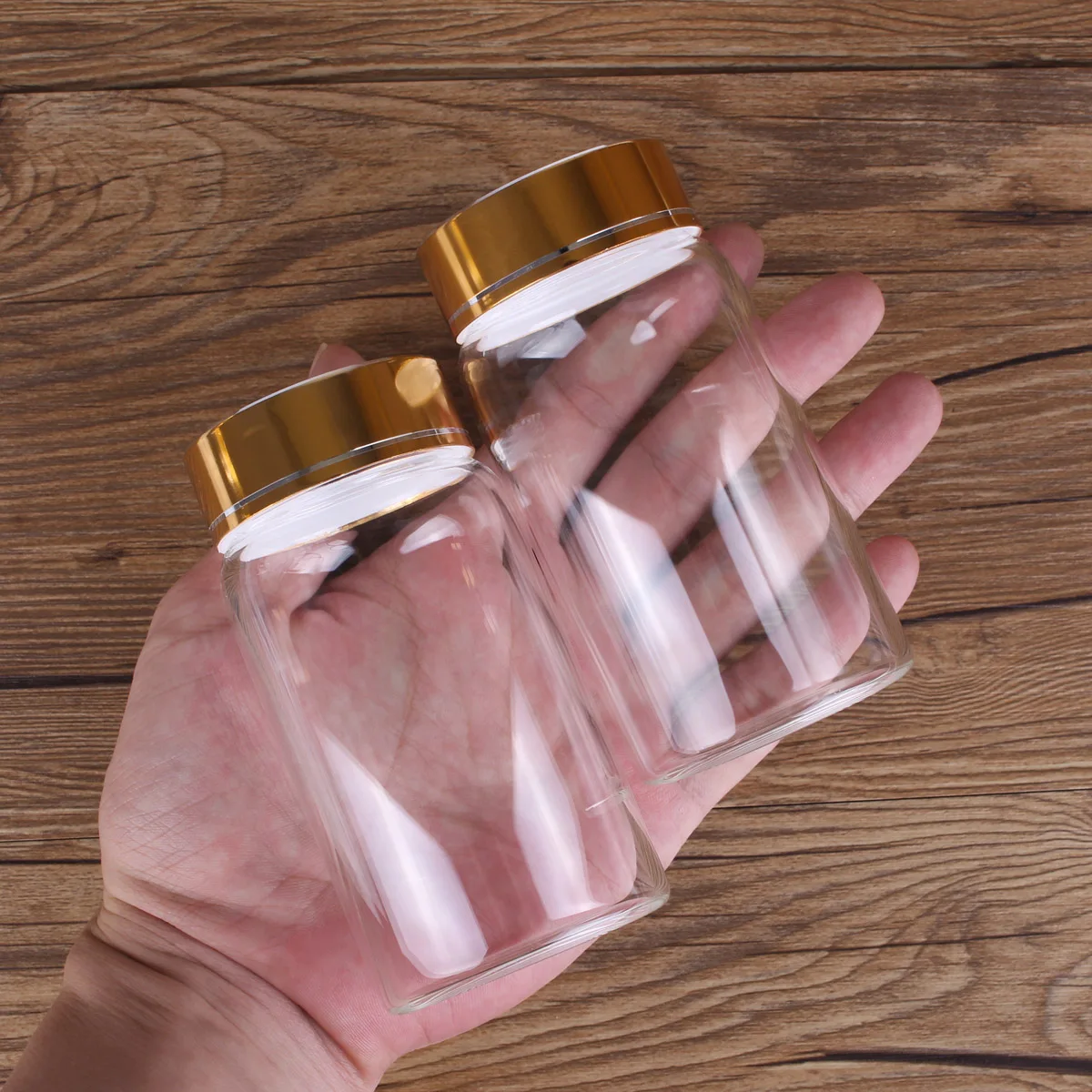 6 Pieces 150ml Glass Bottles with Golden Lids 55*105mm Spice Jars Glass Jar Candy Jar Storage Jars Storage Bottle for Craft DIY
6 Pieces 150ml Glass Bottles with Golden Lids 55*105mm Spice Jars Glass Jar Candy Jar Storage Jars Storage Bottle for Craft DIY