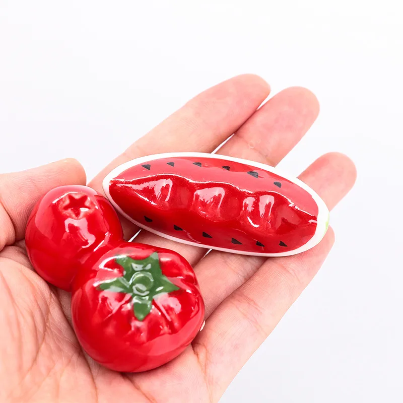 1 Pc Cute Red Watermelon/Tomato Ceramic Decorative Chopsticks Holder Rack Spoon Fork Rest Kitchen Tableware New Arrival
1 Pc Cute Red Watermelon/Tomato Ceramic Decorative Chopsticks Holder Rack Spoon Fork Rest Kitchen Tableware New Arrival