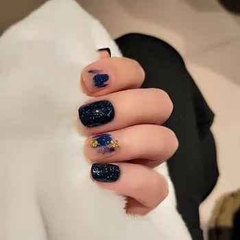 24pcs/box with 2g glue New Stars Blooming Blue Color Fake Nails press on Starfish Paillette Short Full Cover Manicure nail tips
24pcs/box with 2g glue New Stars Blooming Blue Color Fake Nails press on Starfish Paillette Short Full Cover Manicure nail tips