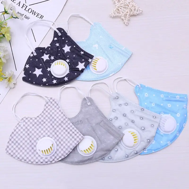 Unisex 3D Respirator Disposable Anti-Smog PM2.5 Dust poorf Mouth Mask Multi Layer Filter Floral Printed With Breath Valve
Unisex 3D Respirator Disposable Anti-Smog PM2.5 Dust poorf Mouth Mask Multi Layer Filter Floral Printed With Breath Valve