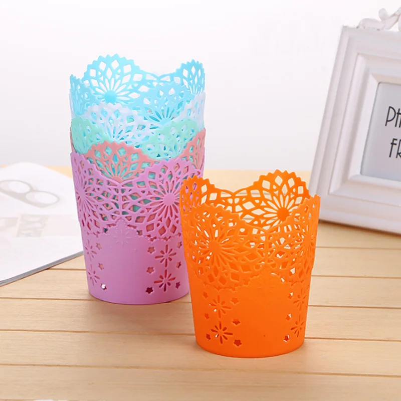 1 Pcs Hot Sale Hollow Flower Brush Storage Pen Pencil Pot Holder Container Desk Organizer Student Gift
1 Pcs Hot Sale Hollow Flower Brush Storage Pen Pencil Pot Holder Container Desk Organizer Student Gift