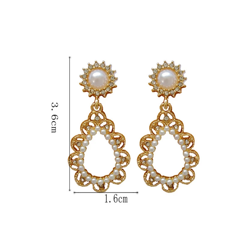 S925 earrings baroque court earrings temperament only beautiful drops of pearl set earrings French high sense earrings
S925 earrings baroque court earrings temperament only beautiful drops of pearl set earrings French high sense earrings