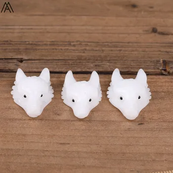 3PCS/Lot,27x40mm Natural White Jades Carved Wolf Head Pendant Necklace Women Gems Stone Wolf Figurine Chakra Jewelry XG-21AMBH 
3PCS/Lot,27x40mm Natural White Jades Carved Wolf Head Pendant Necklace Women Gems Stone Wolf Figurine Chakra Jewelry XG-21AMBH