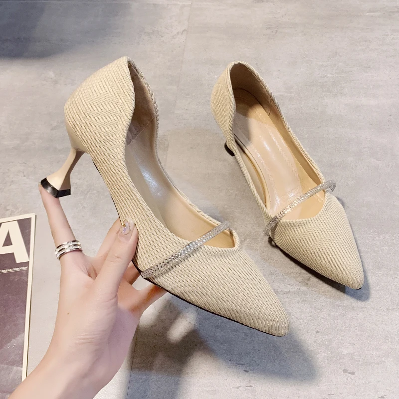 2020 Autumn Flock Pointed Sandals New Sexy Concise Elegant High-heeled Shoes Rhinestone Decoration Sexy High Heels Mujer U14-87
2020 Autumn Flock Pointed Sandals New Sexy Concise Elegant High-heeled Shoes Rhinestone Decoration Sexy High Heels Mujer U14-87