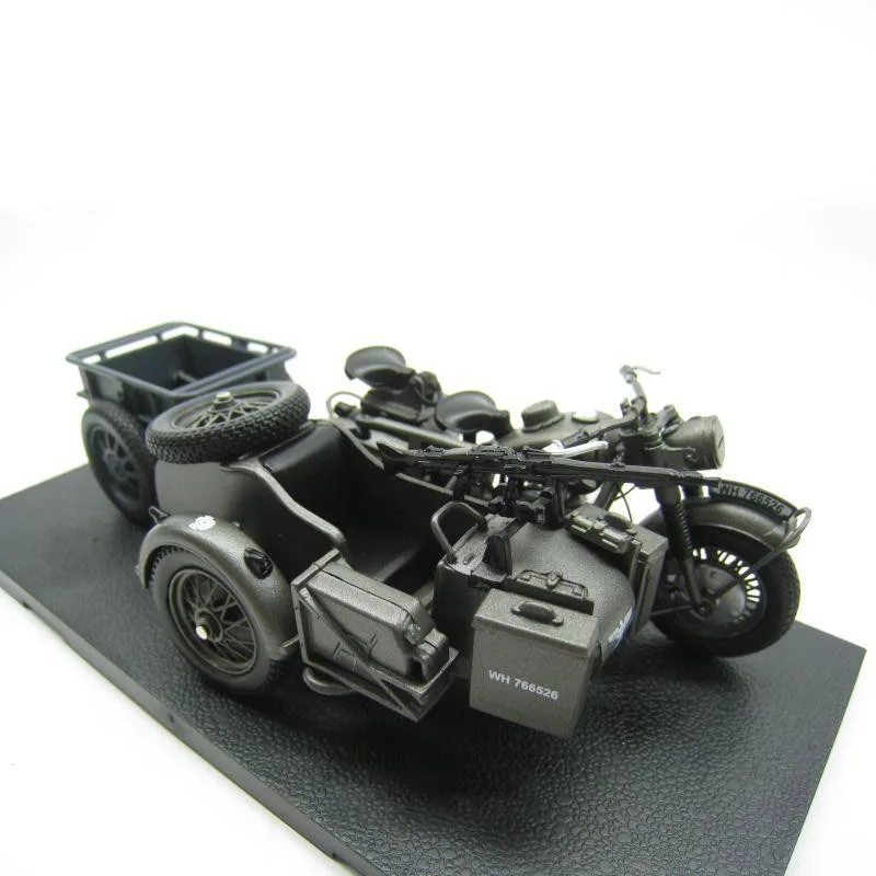 1/24 World War II German Army BMM R75 three-wheeled motorcycle 750 prototype simulation alloy car vehicle model for collection
1/24 World War II German Army BMM R75 three-wheeled motorcycle 750 prototype simulation alloy car vehicle model for collection