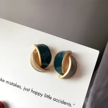 Personality Design Stud Earrings 2020 New Design Zinc alloy Two Tone Color Enamel Earrings For Women Jewelry Party Gifts
Personality Design Stud Earrings 2020 New Design Zinc alloy Two Tone Color Enamel Earrings For Women Jewelry Party Gifts