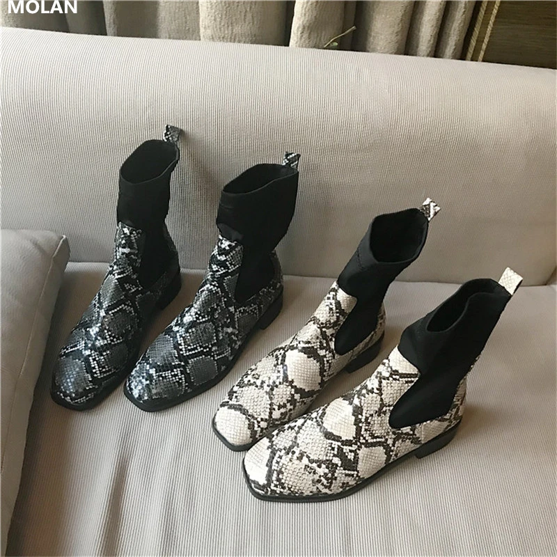 MOLAN Brand Designers 2019 Winter Luxury Snake Striped Round Toe Short Ankle Boots Women Comfortable Warm Sock Boots Motorcycle
MOLAN Brand Designers 2019 Winter Luxury Snake Striped Round Toe Short Ankle Boots Women Comfortable Warm Sock Boots Motorcycle