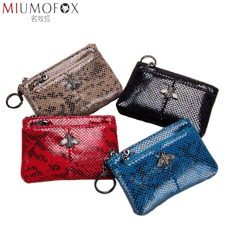 High Quality Women Mini Wallet Fashion Snake Pattern Genuine Leather Coin Purse Coin Credit Card Keys Pouch with Chain Ring Cool
High Quality Women Mini Wallet Fashion Snake Pattern Genuine Leather Coin Purse Coin Credit Card Keys Pouch with Chain Ring Cool