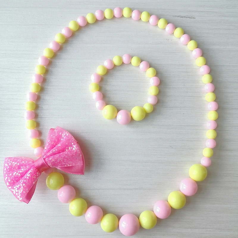 2019 Children Bow Bead Lovely Heart Flower Pendant Princess Girl Necklace Gift for Baby Kids Jewelry Choker 
2019 Children Bow Bead Lovely Heart Flower Pendant Princess Girl Necklace Gift for Baby Kids Jewelry Choker