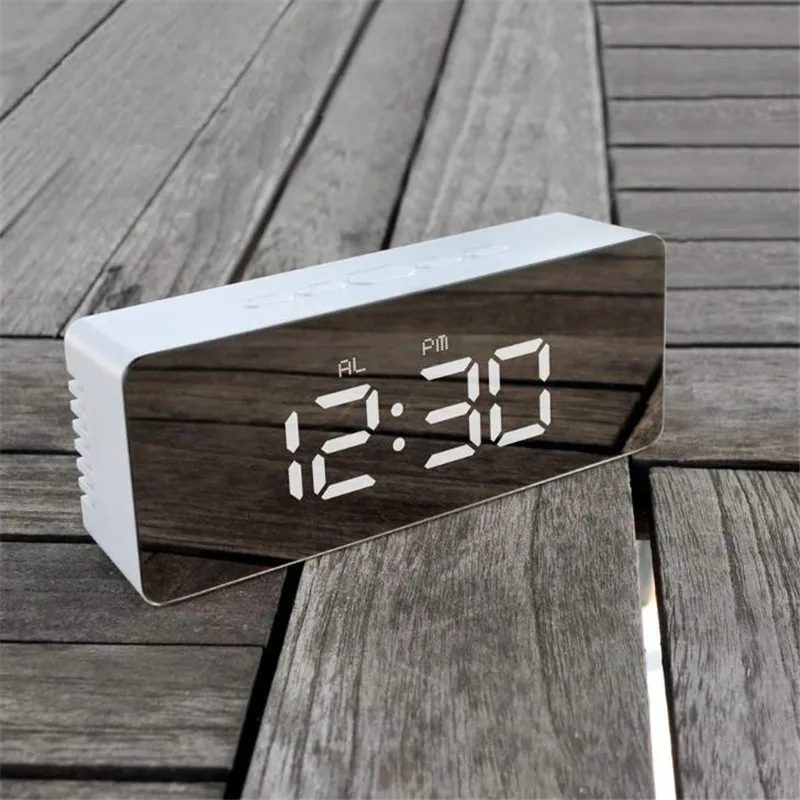 LED Digital Display Table Clock Mirror Alarm Clock Multi-function Smart USB Charging Brightness Adjustable Temperature Display
LED Digital Display Table Clock Mirror Alarm Clock Multi-function Smart USB Charging Brightness Adjustable Temperature Display