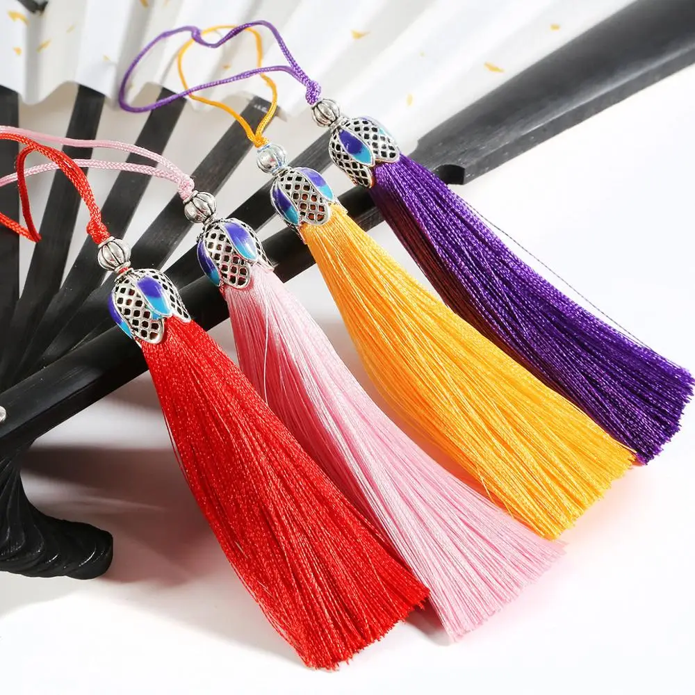 New alloy cap small crown tassel rayon tassel bag hanging mobile phone shell hanging DIY jewelry making jewelry accessories
New alloy cap small crown tassel rayon tassel bag hanging mobile phone shell hanging DIY jewelry making jewelry accessories