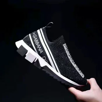 New Women Shoes Type Slip-proof Air-permeable Weaving Lazy Couple Shoes for Leisure Sports 2020 Men&women Shoes Women Sneakers
New Women Shoes Type Slip-proof Air-permeable Weaving Lazy Couple Shoes for Leisure Sports 2020 Men&women Shoes Women Sneakers