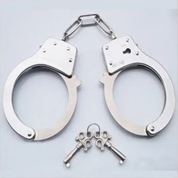 Halloween Props Plastic Handcuffs Cos Props Creative Prisoners Dress Up Double Lock Key Police Role -playing Props
Halloween Props Plastic Handcuffs Cos Props Creative Prisoners Dress Up Double Lock Key Police Role -playing Props