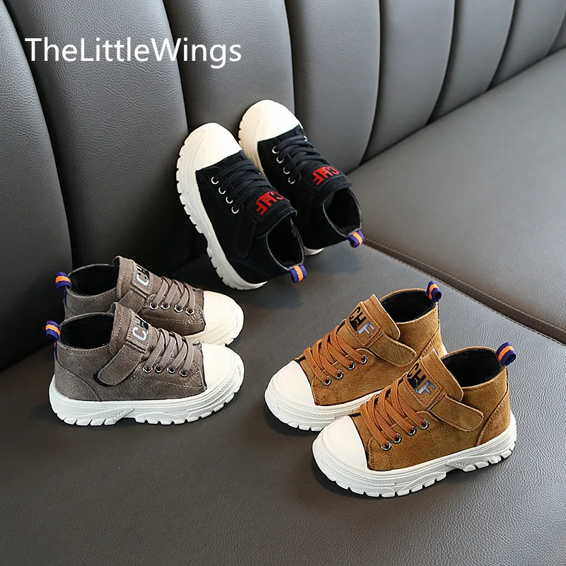 Children's winter new flannel warm Martin boots genuine leather boys girls British wind skid-proof cotton boots 1-3 years old
Children's winter new flannel warm Martin boots genuine leather boys girls British wind skid-proof cotton boots 1-3 years old