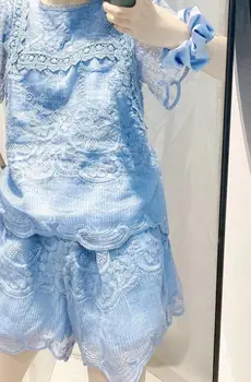 2020 Summer Fashion Runway Vacation Shorts Suits Women Floral Embroidery Top and Holiday Casual 2 Pieces Lace Sets
2020 Summer Fashion Runway Vacation Shorts Suits Women Floral Embroidery Top and Holiday Casual 2 Pieces Lace Sets