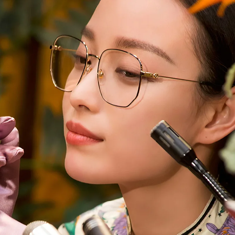 Liser 2019 new women and men flat mirror retro literary metal frame glasses large frame
Liser 2019 new women and men flat mirror retro literary metal frame glasses large frame