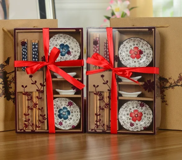 Japanese Style Tableware Set Chopticks Ceramic Sushi Dishes Sashimi Soysauce Dish Packed in Gift Box (6pcs/set)
Japanese Style Tableware Set Chopticks Ceramic Sushi Dishes Sashimi Soysauce Dish Packed in Gift Box (6pcs/set)