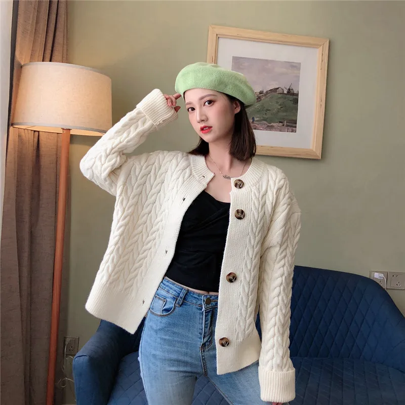 2019 New Korean Solid Color Twist Button Short Knitted Sweater Women's Knitting Cardigan Jacket Female Knitwear Coat
2019 New Korean Solid Color Twist Button Short Knitted Sweater Women's Knitting Cardigan Jacket Female Knitwear Coat