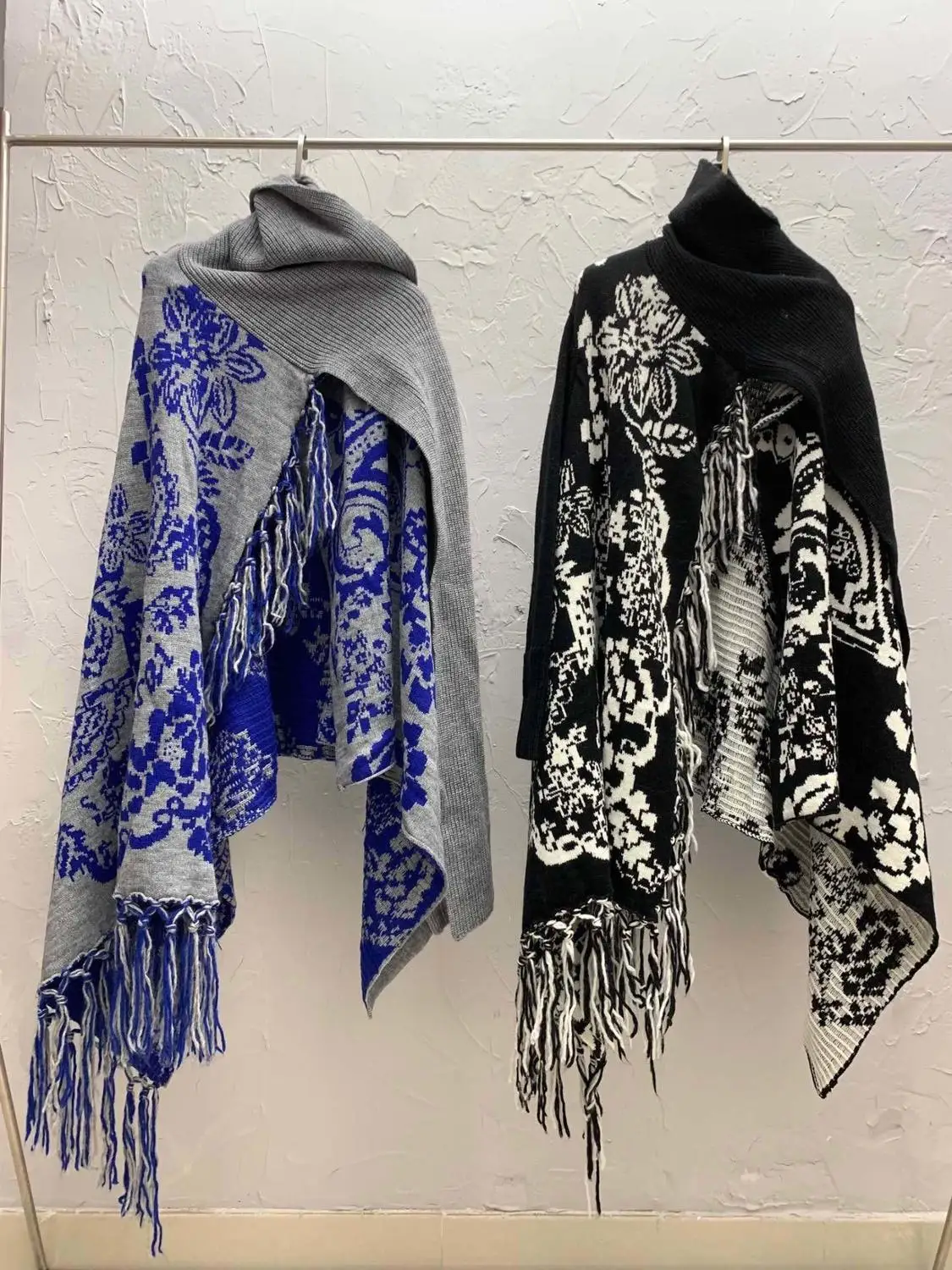 2019FW new women cloak female luxury fashion tassel knitted sweater cloak 2 color ddxgz2v 9.20 
2019FW new women cloak female luxury fashion tassel knitted sweater cloak 2 color ddxgz2v 9.20