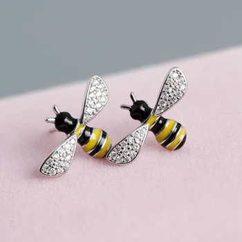 DOYUBO Fresh Design Yellow & Black Enamel Honey Bee Silver Earrings S925 Pure Silver Little Bee Stud Earrings Fine Jewelry VC275
DOYUBO Fresh Design Yellow & Black Enamel Honey Bee Silver Earrings S925 Pure Silver Little Bee Stud Earrings Fine Jewelry VC275