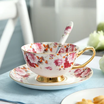 European Bone China Coffee Cup and Saucer Set Royal Luxury Handmade Porcelain Coffe Cup British Flower Tea Cup
European Bone China Coffee Cup and Saucer Set Royal Luxury Handmade Porcelain Coffe Cup British Flower Tea Cup
