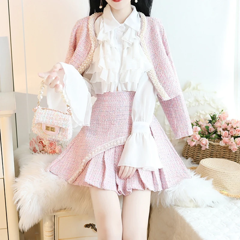Women Pearl Beaded Sweet Short Jacket + Ruffled White Chiffon Shirt + Pleated Skirt Set Professional Temperament Goddess
Women Pearl Beaded Sweet Short Jacket + Ruffled White Chiffon Shirt + Pleated Skirt Set Professional Temperament Goddess