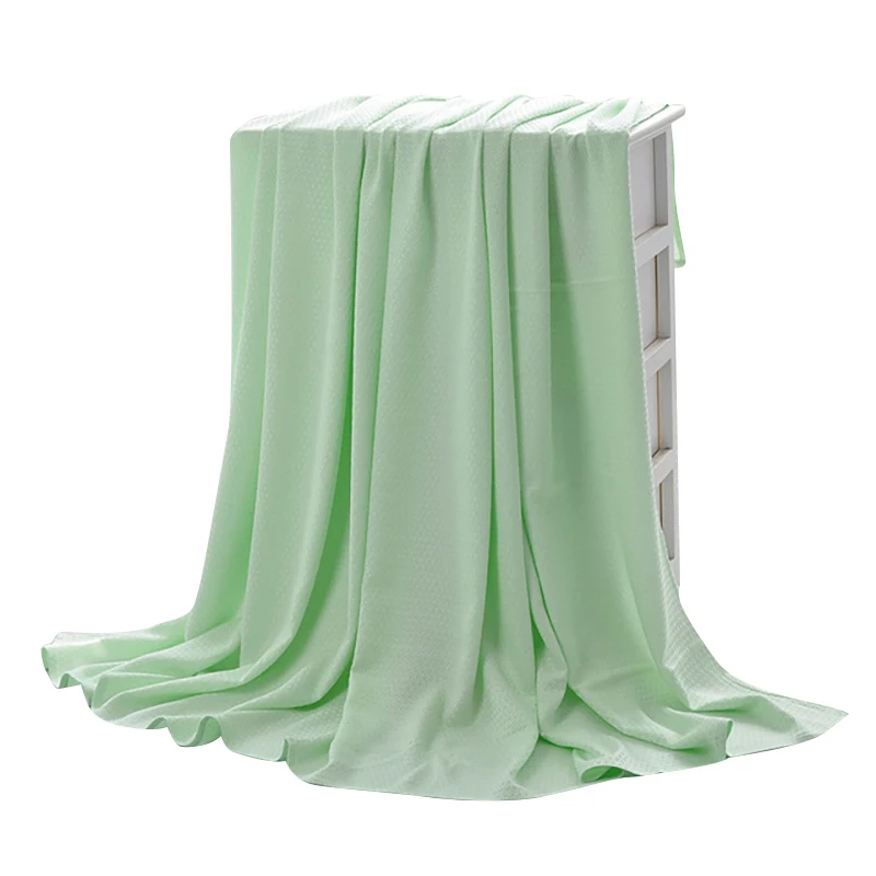 Solid Color Modern Super Warm Solid Color Micro Plush Fleece Blanket Throw Rug for Sofa Bedding Office Sleep Fleece Blanket Pet
Solid Color Modern Super Warm Solid Color Micro Plush Fleece Blanket Throw Rug for Sofa Bedding Office Sleep Fleece Blanket Pet