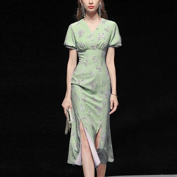 Seifrmann Summer Fashion Designer Dresses Women Beading Button Lantern Sleeve Print Side split Office Wear Vintage Party Dress
Seifrmann Summer Fashion Designer Dresses Women Beading Button Lantern Sleeve Print Side split Office Wear Vintage Party Dress