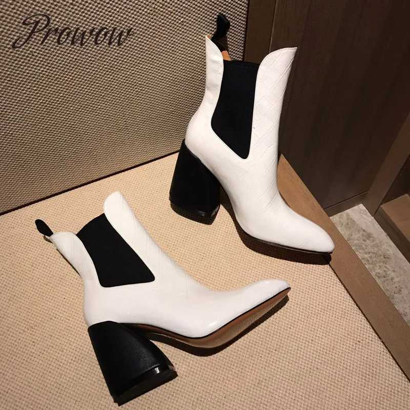 Prowow New White Black Genuine Leather Slip On Fashion Boots Sexy Pointed Toe Thick Heel Ankle Boots Shoes Women Qulaity 
Prowow New White Black Genuine Leather Slip On Fashion Boots Sexy Pointed Toe Thick Heel Ankle Boots Shoes Women Qulaity