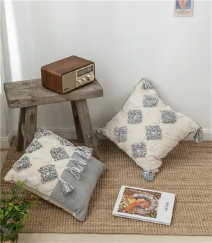 45x45cm tassel color Sofa Pillowcase Pink Cushion Cover Throw Pillow Case Home Sofa Bed Chair Decoration 17.72x 17.72inch 
45x45cm tassel color Sofa Pillowcase Pink Cushion Cover Throw Pillow Case Home Sofa Bed Chair Decoration 17.72x 17.72inch