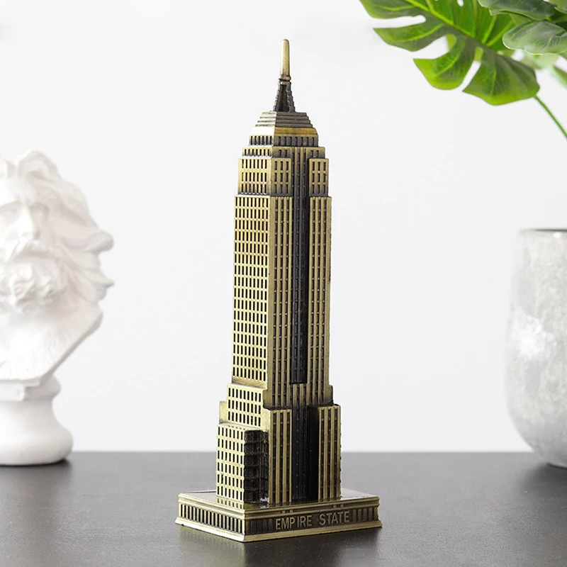 Antique Bronze American Empire State Building Model Metal Figurine World Famous Landmark Architecture Home Decoration
Antique Bronze American Empire State Building Model Metal Figurine World Famous Landmark Architecture Home Decoration