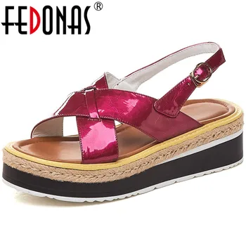 FEDONAS 2020 Fashion New Arrival Genuine Leather Platforms Platforms Flats Back Strap Summer Wedding Office Lady Shoes Woman 
FEDONAS 2020 Fashion New Arrival Genuine Leather Platforms Platforms Flats Back Strap Summer Wedding Office Lady Shoes Woman