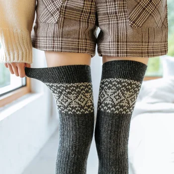 Autumn And Winter Rabbit's Wool Over Knee Stockings Cover High Tube Boot Cover Women's Twist Leg Cover Pile Up Sock Cover
Autumn And Winter Rabbit's Wool Over Knee Stockings Cover High Tube Boot Cover Women's Twist Leg Cover Pile Up Sock Cover