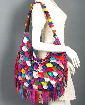 Agent Genuine Leather Sheepskin Characteristics Soft Multi-Color Pattern Tassel Bag Shoulder WOMEN'S Bag Black Colored 
Agent Genuine Leather Sheepskin Characteristics Soft Multi-Color Pattern Tassel Bag Shoulder WOMEN'S Bag Black Colored