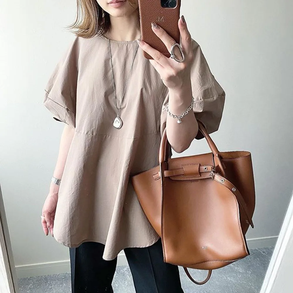 Simple Blouse Women 2020 Summer Casual Puff Sleeve Tops Plain Office Lady Work Shirts Korean Japanese Style Blouse Shirts
Simple Blouse Women 2020 Summer Casual Puff Sleeve Tops Plain Office Lady Work Shirts Korean Japanese Style Blouse Shirts
