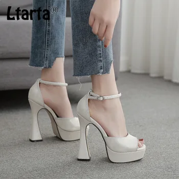 LTARTA 2020 New Women's Shoes Solid Color Hollow Buckle Waterproof Platform Wine Glass and High Heel Fish Mouth Sandals CWF
LTARTA 2020 New Women's Shoes Solid Color Hollow Buckle Waterproof Platform Wine Glass and High Heel Fish Mouth Sandals CWF