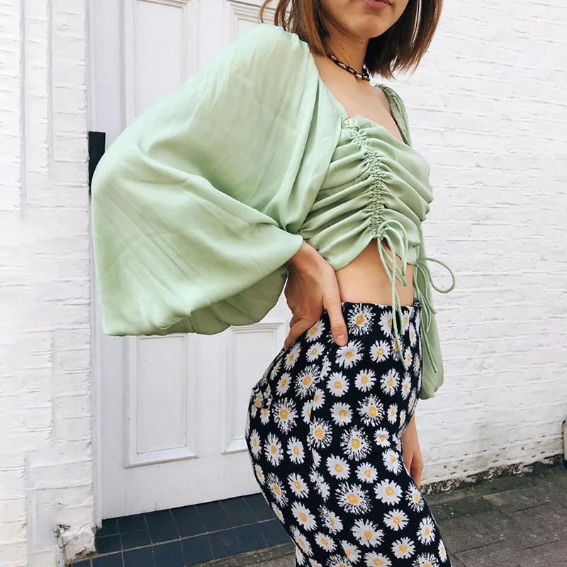 OUSHANG Korean Lace-Up BlousesLantern Sleeve Square Collar Pleated Drawstring Navel shirt Female New 2020 Summer
OUSHANG Korean Lace-Up BlousesLantern Sleeve Square Collar Pleated Drawstring Navel shirt Female New 2020 Summer