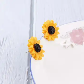 New Sunflower Studs Earrings Sunflower Acrylic Plastic Studs Earrings for Woman Girls Summer Youth Brand Statement Jewelry 
New Sunflower Studs Earrings Sunflower Acrylic Plastic Studs Earrings for Woman Girls Summer Youth Brand Statement Jewelry