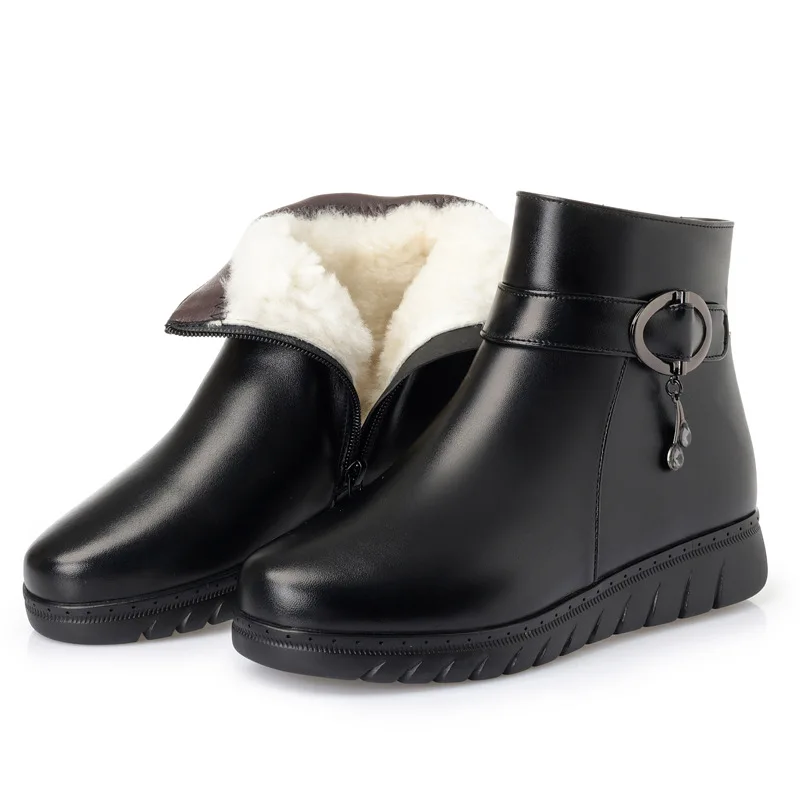Winter New Style Women's Boots Warm Comfortable Large Size Middle-aged Short Boots plus Velvet Wool Cotton-padded Shoes Flat Ant
Winter New Style Women's Boots Warm Comfortable Large Size Middle-aged Short Boots plus Velvet Wool Cotton-padded Shoes Flat Ant