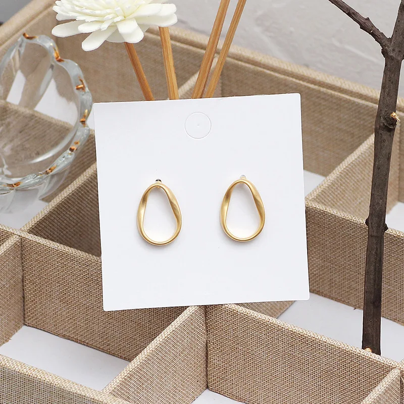 2019 New Arrival Metal Trendy Round Women Dangle Earrings Retro Hollow Simple Drop Earrings Jewelry Earrings
2019 New Arrival Metal Trendy Round Women Dangle Earrings Retro Hollow Simple Drop Earrings Jewelry Earrings