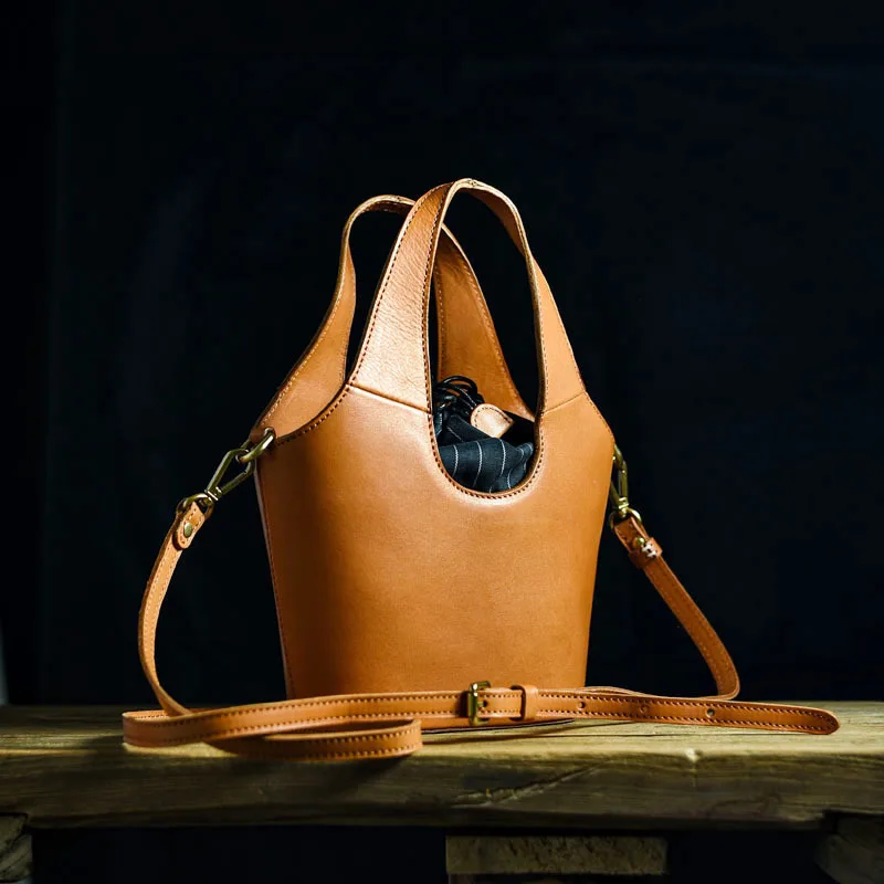 

Luxury Designer Brand Small Bucket Bag Women Vintage true Leather All-match Picotin Totes Lock Bag Lady Casual Shoulder Bag