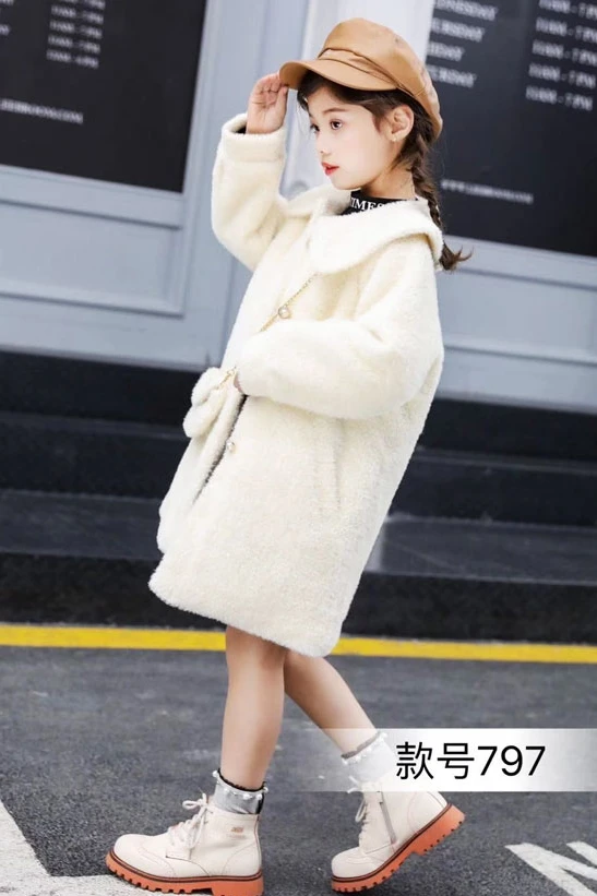 Baby Girl New Winter Dress Girl's Autumn Winter Sandwich Cotton Mink Velvet Coat Children's Fur Coat Pure Color Outerwear
Baby Girl New Winter Dress Girl's Autumn Winter Sandwich Cotton Mink Velvet Coat Children's Fur Coat Pure Color Outerwear