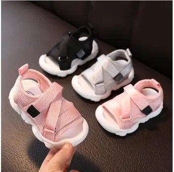 Baby comfortable sandals 2020 summer new boy girls beach shoes kids casual sandals children fashion sport sandals size 21-25 
Baby comfortable sandals 2020 summer new boy girls beach shoes kids casual sandals children fashion sport sandals size 21-25