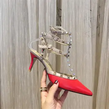 New style French vl high-heeled shoes in summer 2020 thick heel square head color matching high heel back empty women's sandals
New style French vl high-heeled shoes in summer 2020 thick heel square head color matching high heel back empty women's sandals
