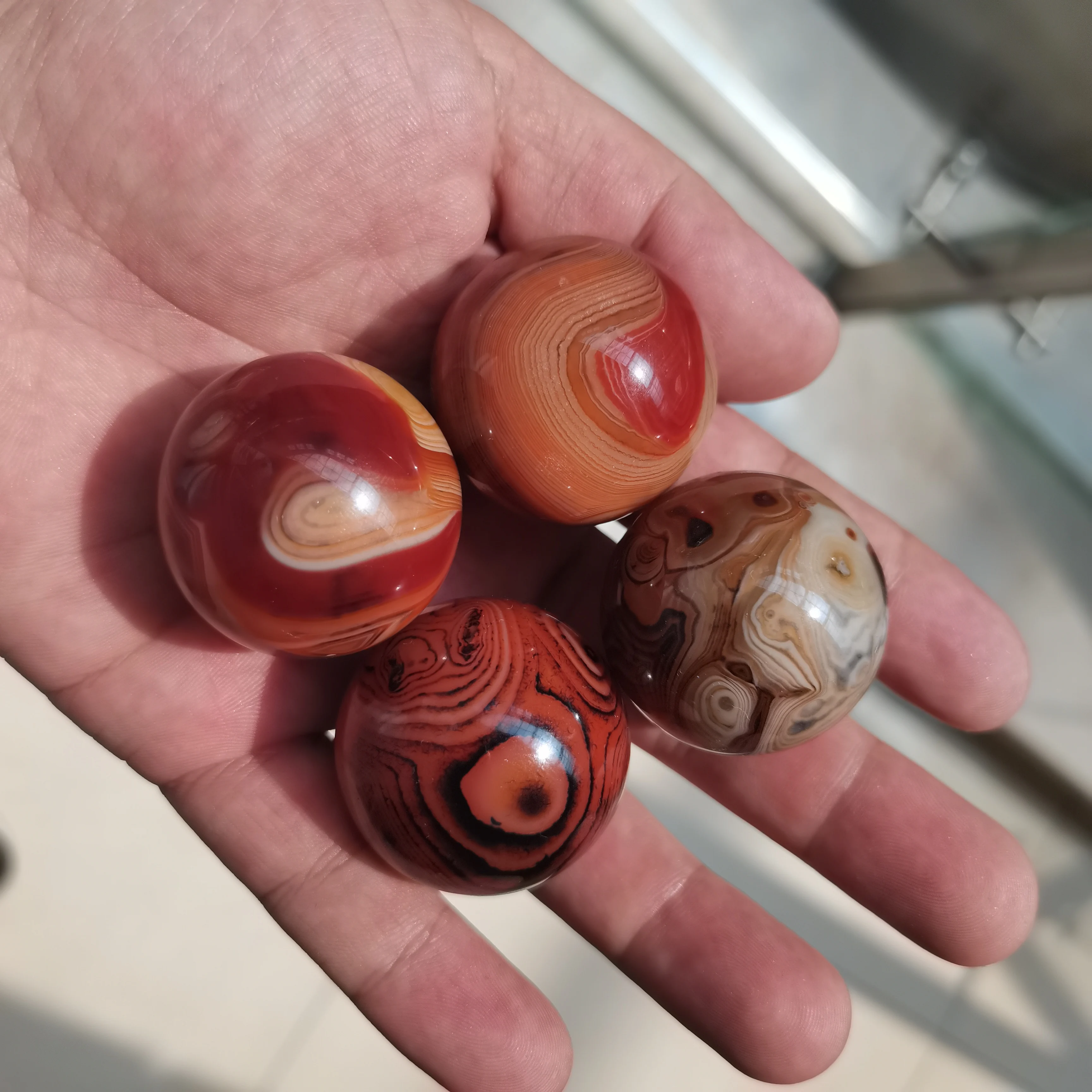 AAAA+ 35-40mm Beautiful and special natural silk agate ball energy healing Reiki ornaments
AAAA+ 35-40mm Beautiful and special natural silk agate ball energy healing Reiki ornaments