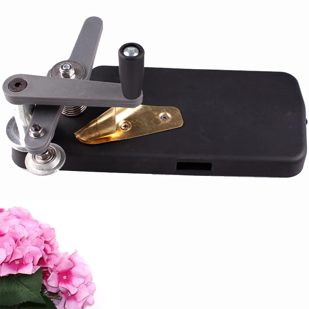 Fine Teeth Flower Wrapping Paper Machine Flower Packaging Materials Crepe Paper Lace Tool Manual Wave Curling Device Y
Fine Teeth Flower Wrapping Paper Machine Flower Packaging Materials Crepe Paper Lace Tool Manual Wave Curling Device Y